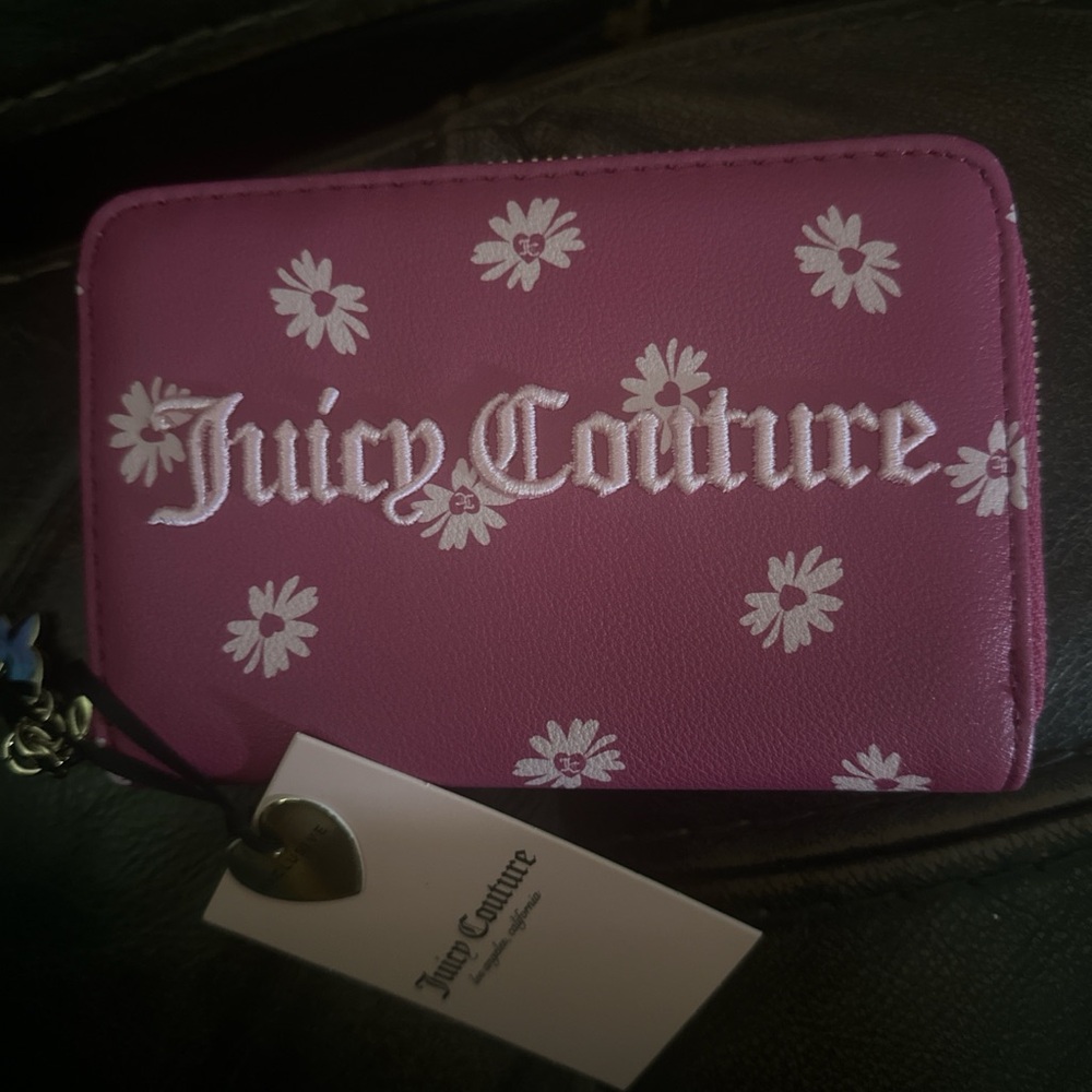 Juicy Couture Pink Daisy Zip Wallet